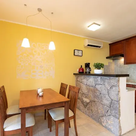 Appartment House Zara Apartment