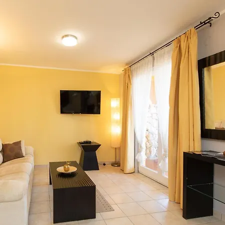 Appartment House Zara Apartment