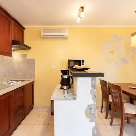 Appartment House Zara Brzac