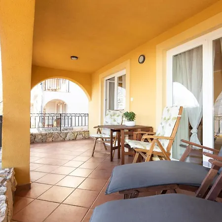 Apartment Appartment House Zara Brzac