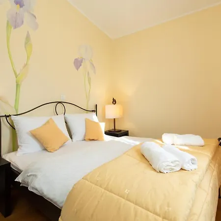 Apartment Appartment House Zara Brzac
