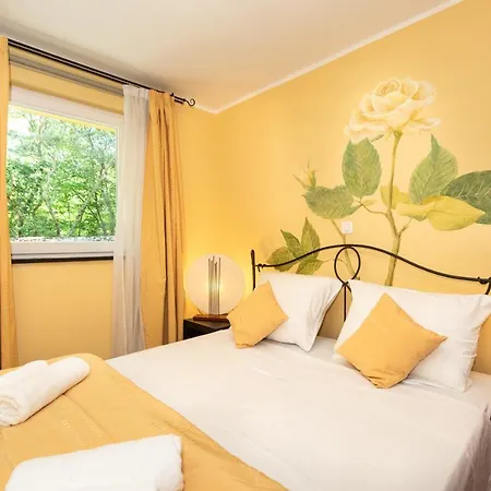 Lotus By El-pi Tours Apartamento *