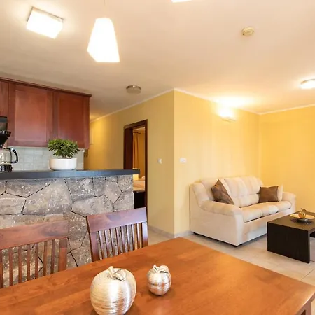 Apartamento Lotus By El-pi Tours Brzac