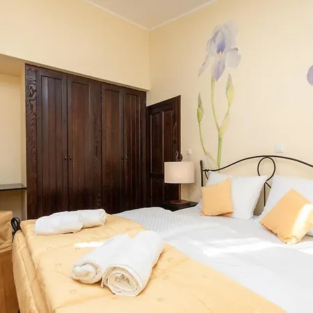 Appartment House Zara * Brzac
