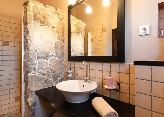 House Zara Daire Brzac