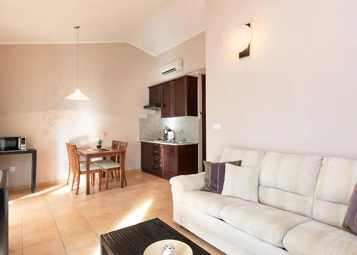 Апартаменты House Zara *