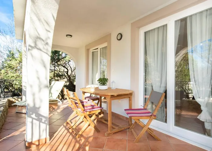 Апартаменты House Zara *